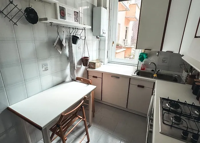 Cozy In Via Washington Freshly Renovated Apartament