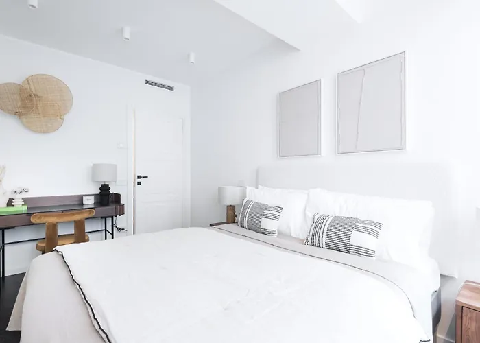 Easylife - - Medici 5 P2s - Duomo * Milano