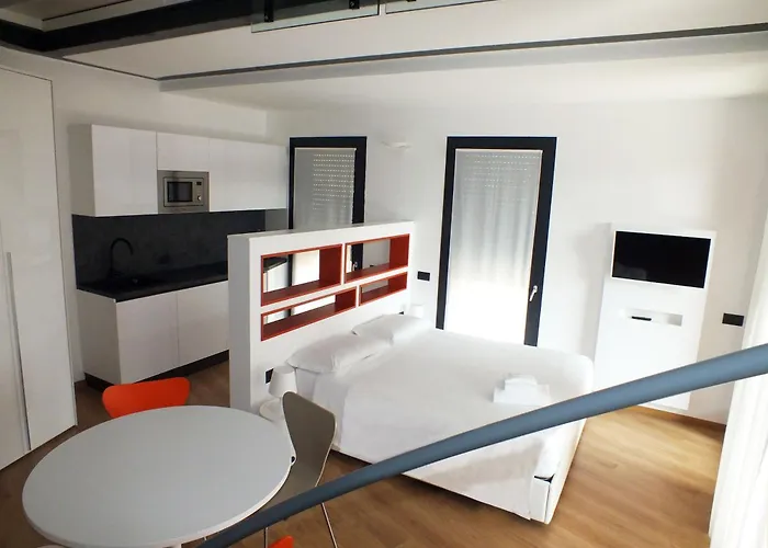 Bb Isola 4* Milano