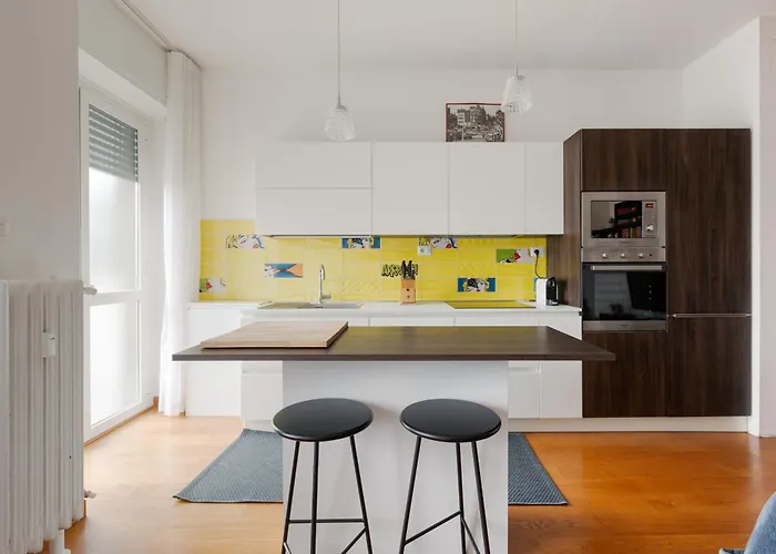 Appartement Bright Milan- Citta Studi With Balcony Milaan