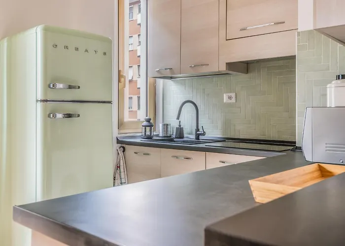 Appartamento 4 Pax Wi-fi Lorenteggio Milano