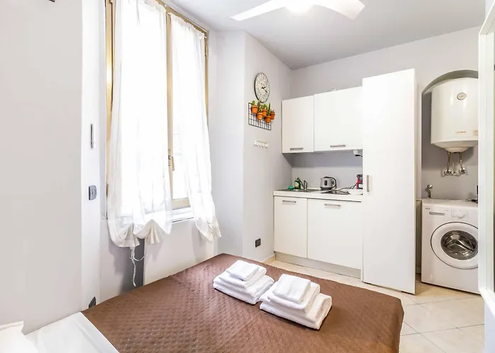 Domusmi Alessi 公寓 *