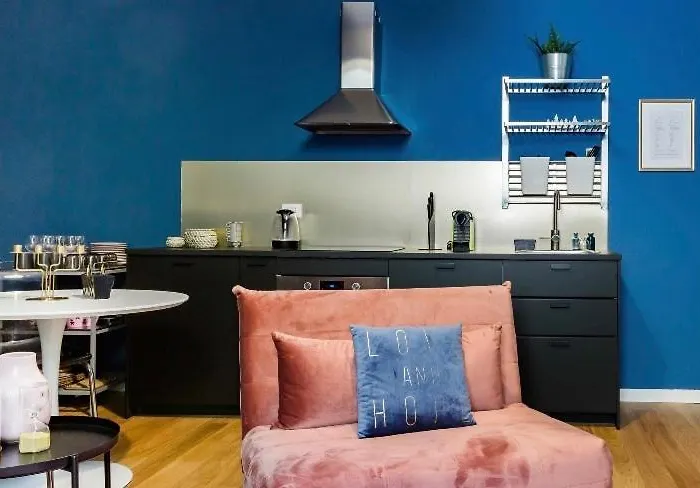 Hacca Collection-plush Urban Sanctuary In The Center Apartment Milan