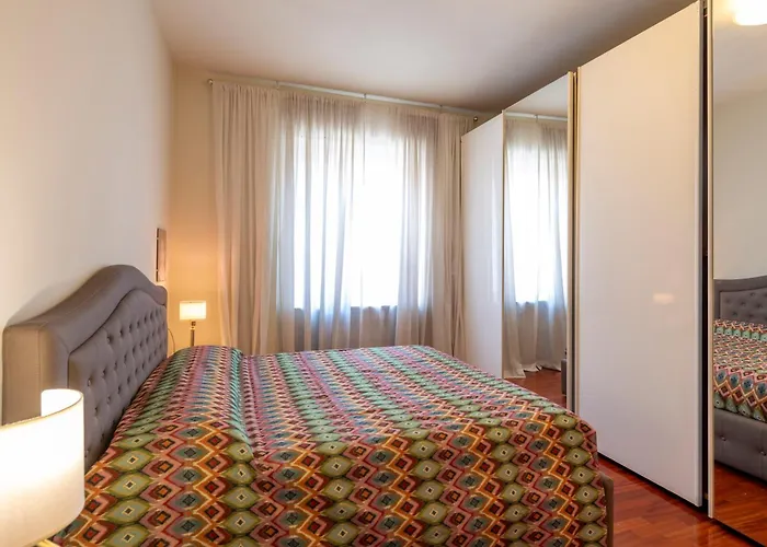 Διαμέρισμα Con Due Stanze In Via Oglio *