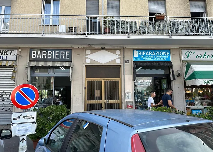 Confortevole * Milán