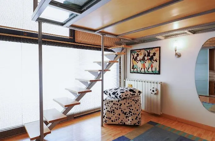 Primopiano - Pavia B Apartmán *