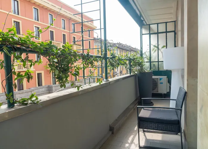 Casa Degli Specchi, Di Lusso In Galleria Buenos Aires Milánó