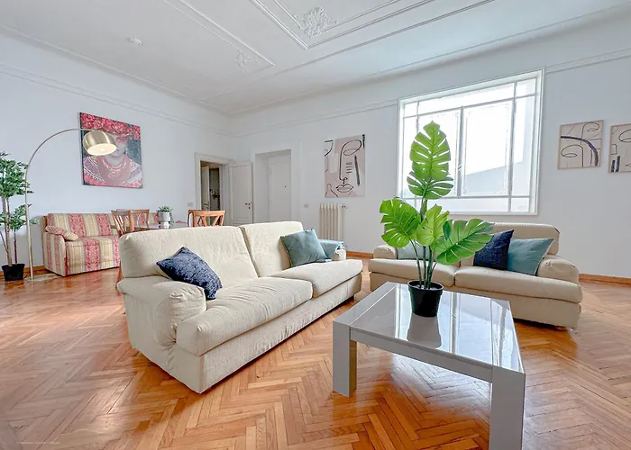 De Amicis 29 - Duomo - Sant'ambrogio Appartement