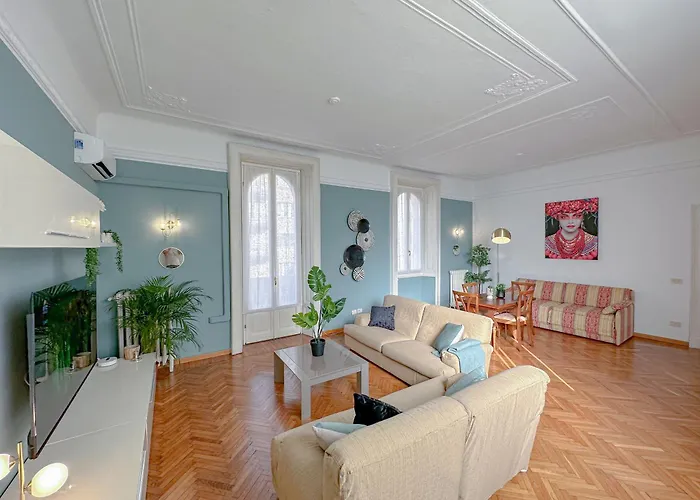 De Amicis 29 - Duomo - Sant'ambrogio Appartement *