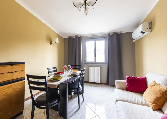 Castelfidardo 8 Milano