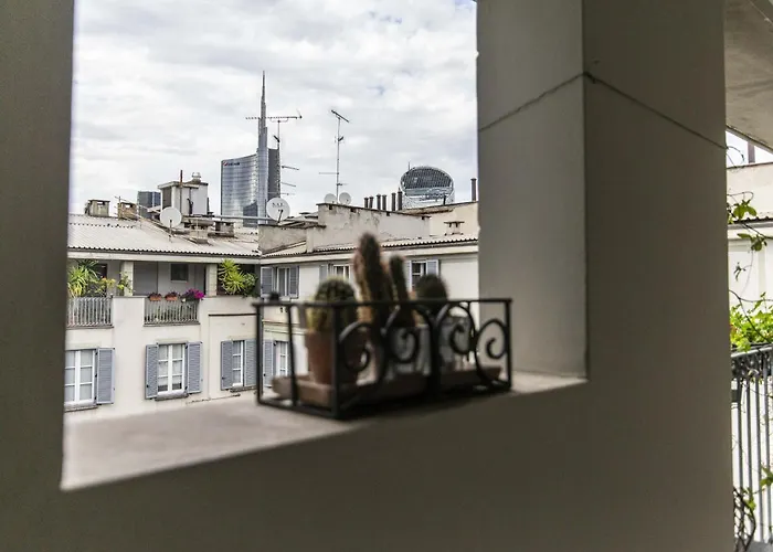 Castelfidardo 8 Milano