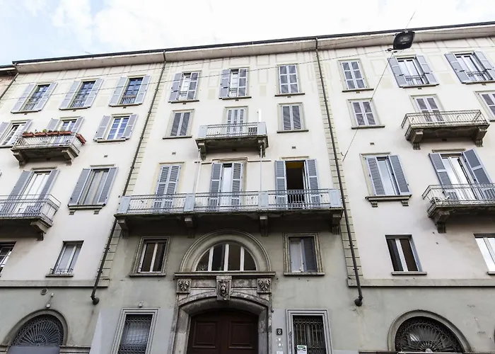 Castelfidardo 8 Milano