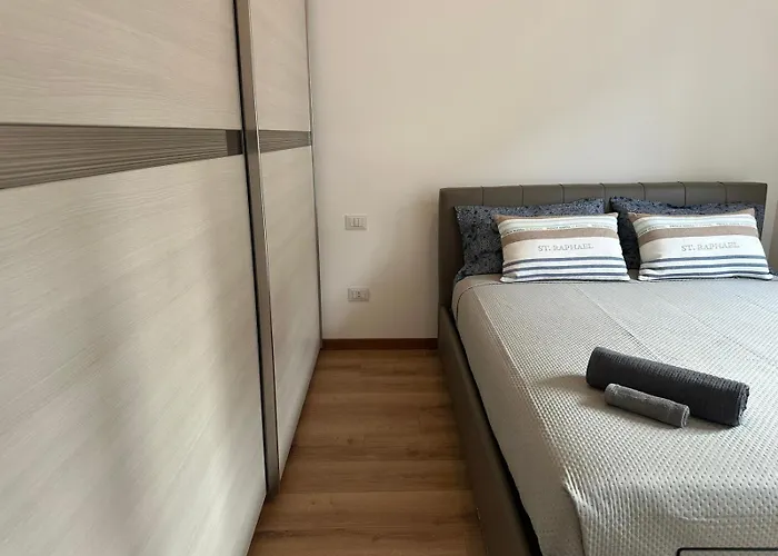 Apartament 5min Da Stazione Mediolan