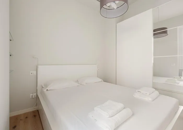 Life - Renovated Daire Milano