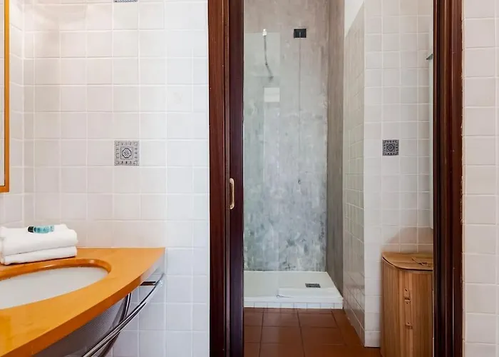 Alessandro 10 Mins Duomo *