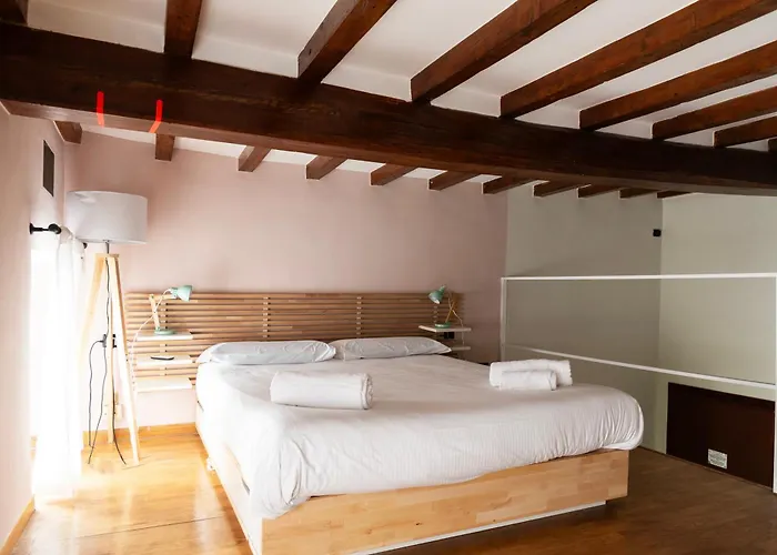 Youhosty - Confalonieri 21 Apartman