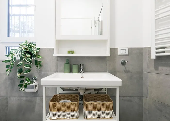 Easylife - - Corso Porta Nuova 15 - Brera