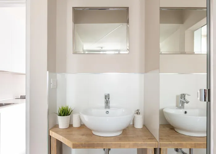 Stylish Studio, Skyline View, Modern Amenities * Mediolan