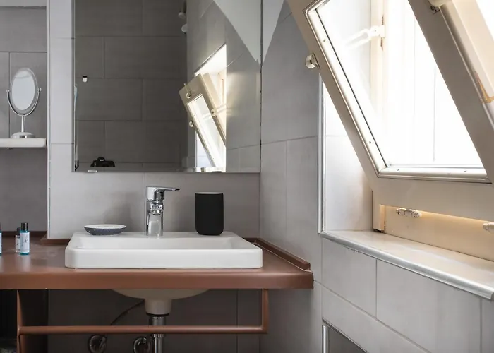 The Rent - Beautiful With Balcony In Porta Romana * Milán