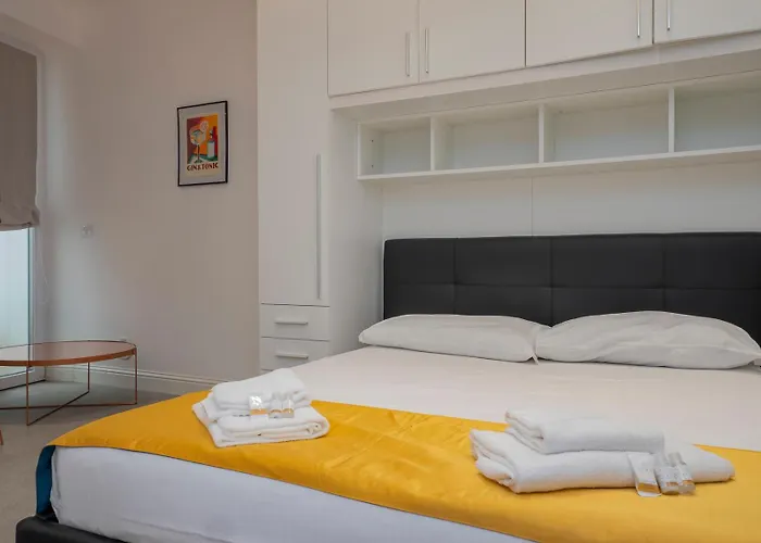 Apartment Xenia - Elegant Three-room In Moscova Area