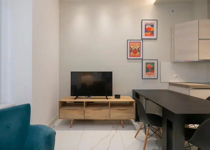 Xenia - Elegant Three-room In Moscova Area *