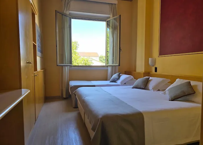 Mokinba Sant'ambroeus Hotel 3*
