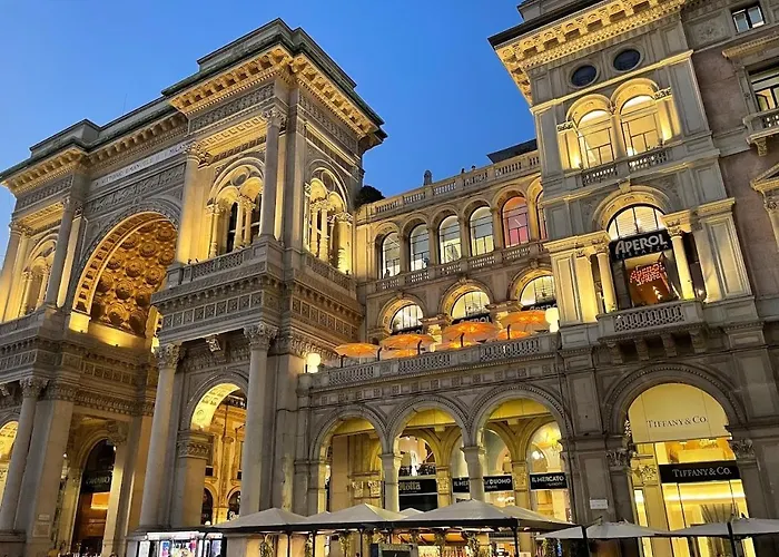 Disciplini A 5 Min Dal Duomo شقة ميلان