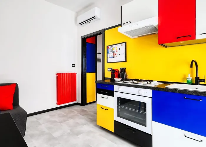 Casa Mondrian