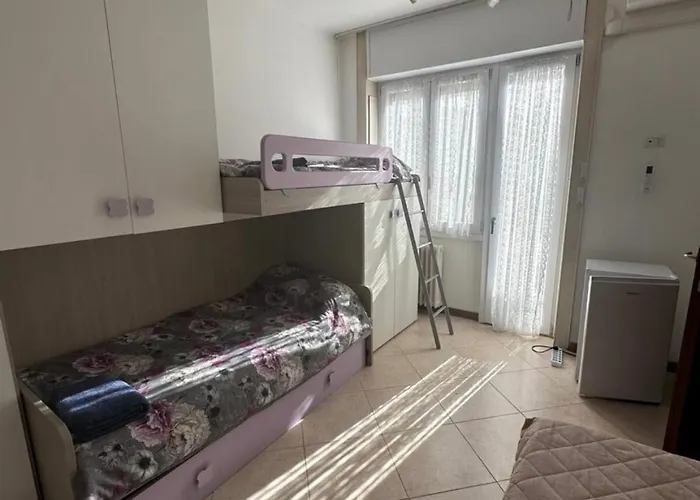 Gigli, Con Cucina In Comune E Terrazza 게스트하우스 밀라노