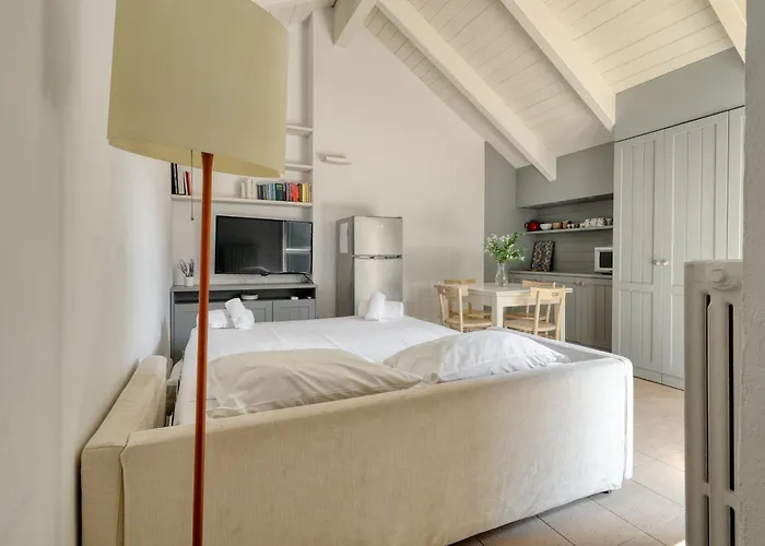 Joivy Cosy 1br Flat Near Sempione Park 아파트 밀라노