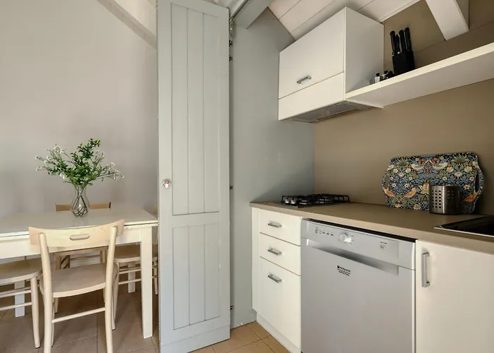 Joivy Cosy 1br Flat Near Sempione Park