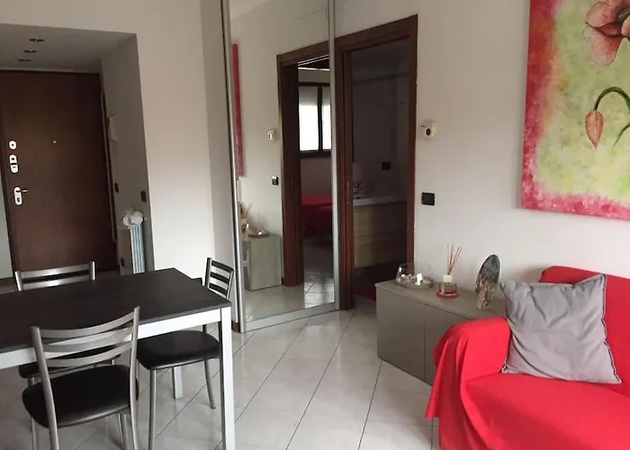 Flat Overlooking The Park Milão