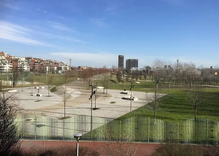 Flat Overlooking The Park