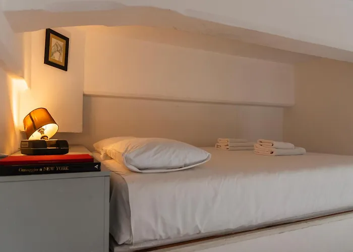 Apartman Youhosty - Porta Romana Dx