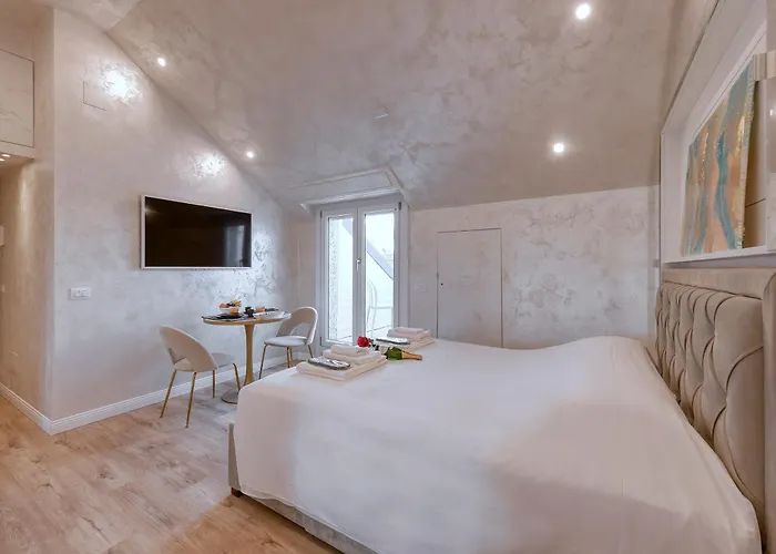 Lejlighed Garibaldi 64 - Luxury In Brera District *