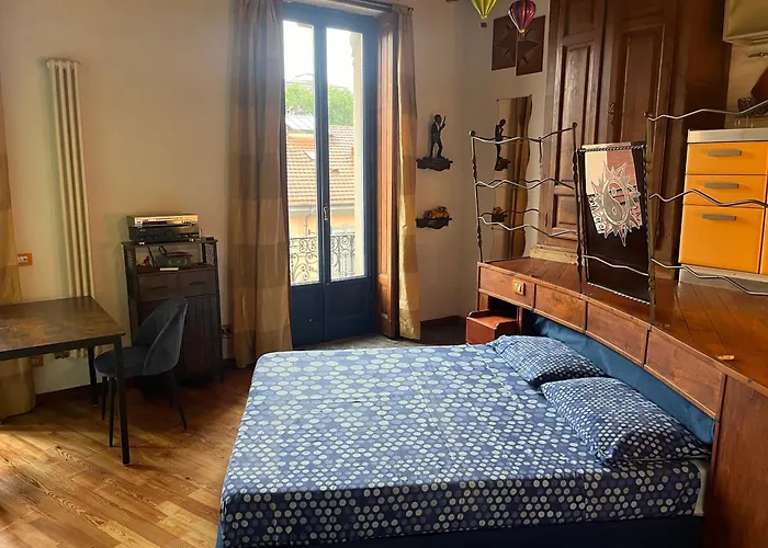 Max - Exclusive - Station * Milano