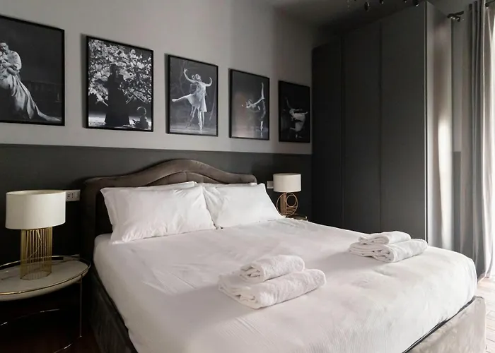 Intrho Porta Venezia Comfort Flat Lägenhet *