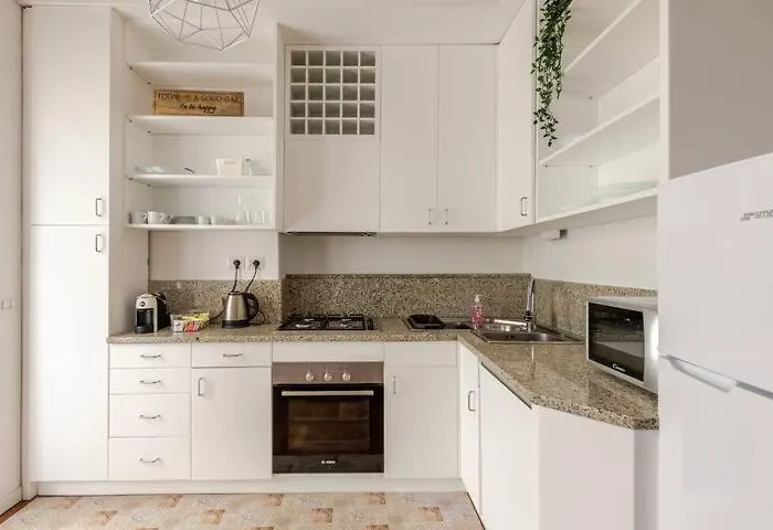 Like At - Close To Metro, Stadio San Siro, Duomo With Private Parking Place 米兰