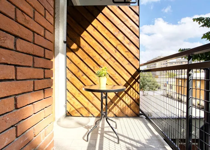 Italianflat - Elegant With Balcony In Navigli Pensión 3*
