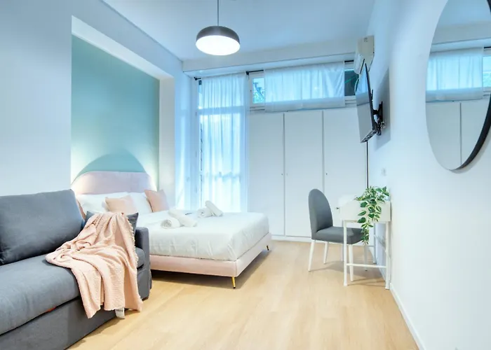Italianflat - Elegant With Balcony In Navigli Pensión 3*