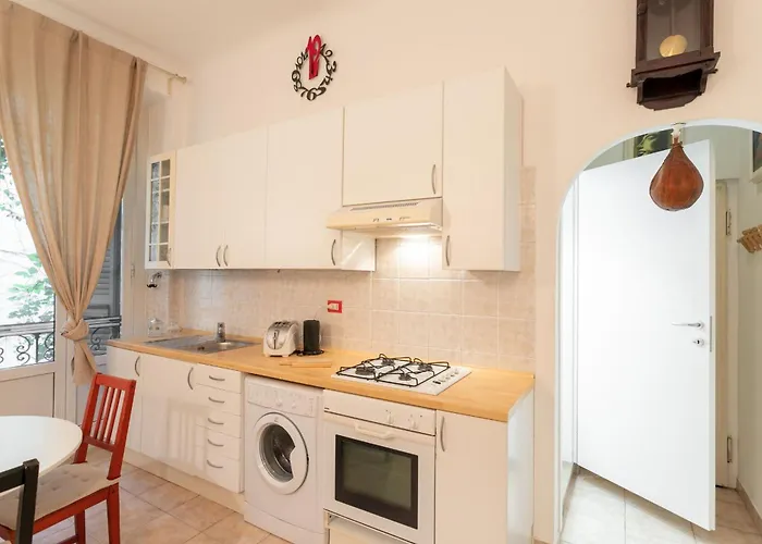 Lecco By Halldis * Milano