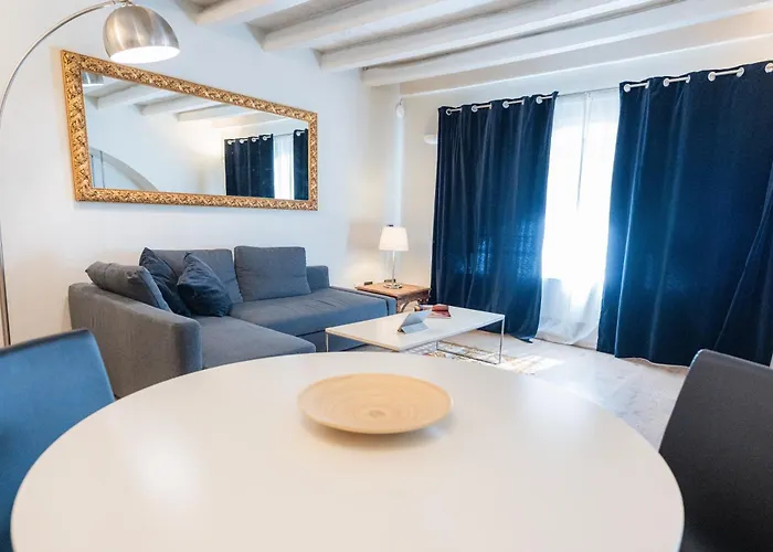 Lejlighed Eleganza Design Corso Porta Garibaldi - 80 Mq *
