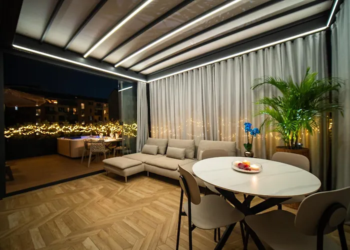 Modigliani Terrace Jacuzzi Golden House Appartement *