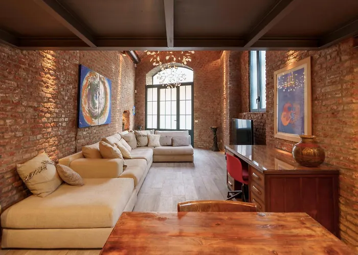 Апартаменты Emme Loft I Moon - Urban Stylish Loft Милан