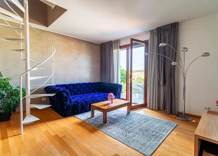 Fiftyfive-one Zuretti *