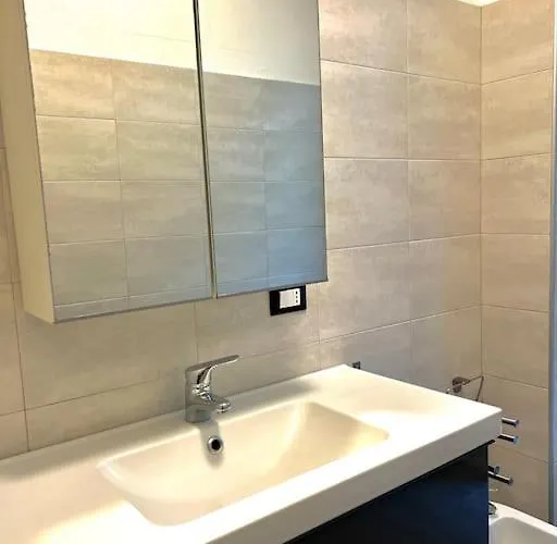 Lejlighed Isola Maciachini Mm 3 - Moderno Trilocale Con Balcone 10 Min Da Stazione Milano