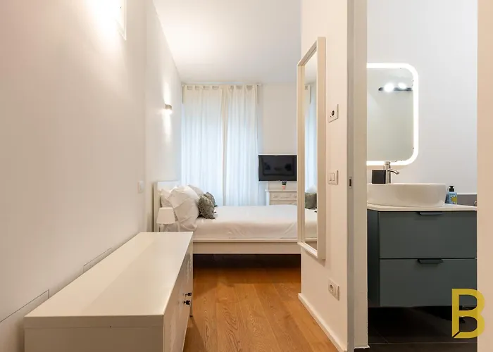 Appartement Beplace In De Amicis Milaan