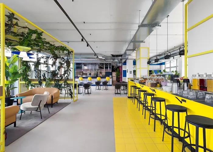 אכסניה Cx Nom *