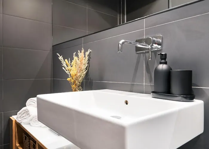 Easylife - - Rontgen 24 S - Bocconi Daire Milano