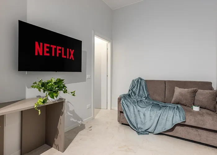 Apartment Landscape Flats *